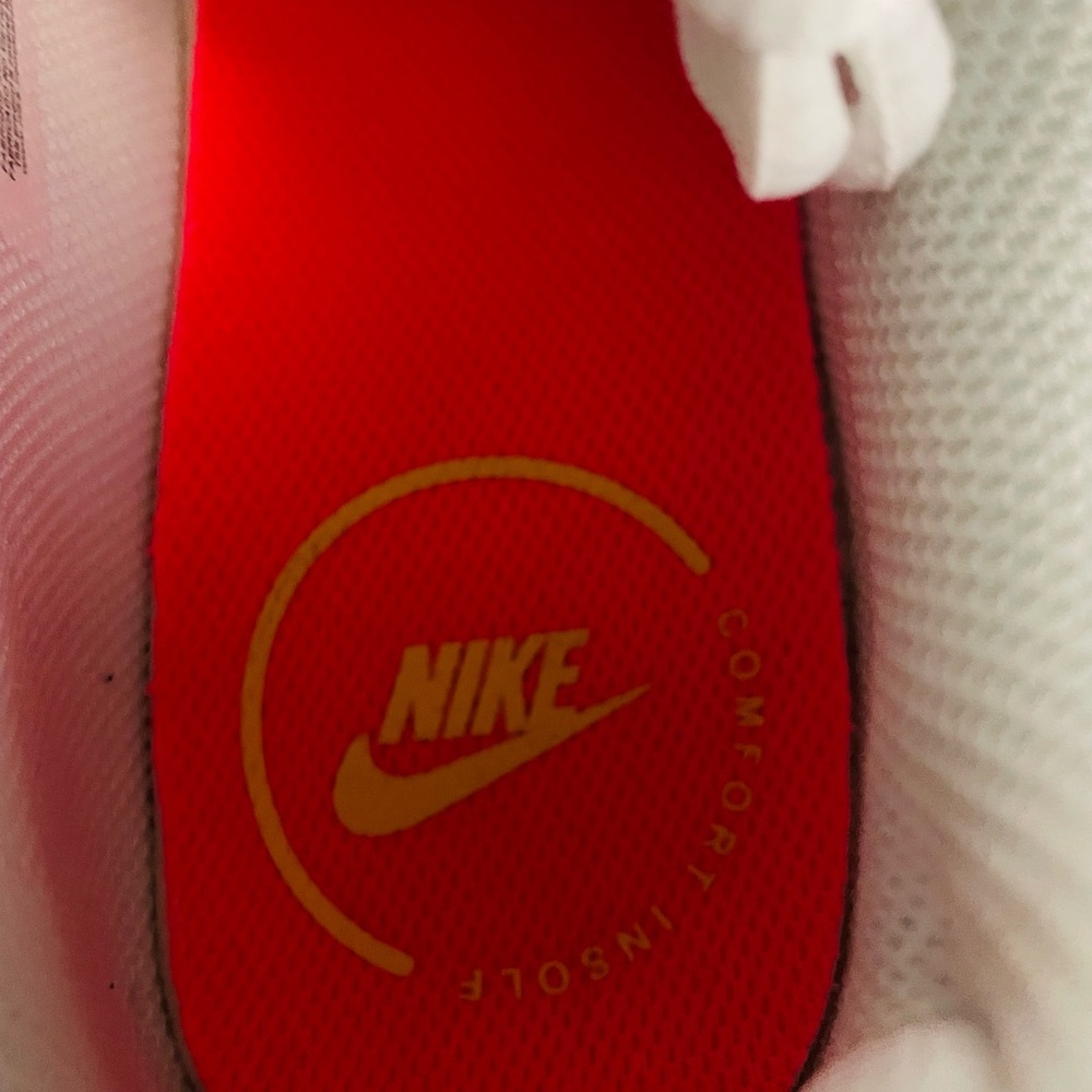 Nike Air Max “Dusty Cactus”White,Teal ,Pink
Laser Orange,Thunder Blue
11M - Picture 9 of 10